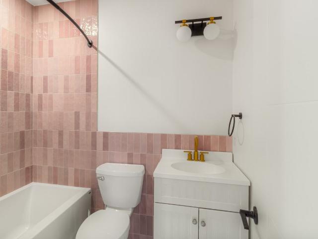 Apartment for rent in Mulhurst Bay, Ontario