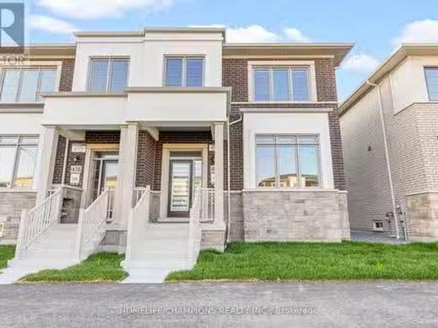 Condo for rent in Whitby
