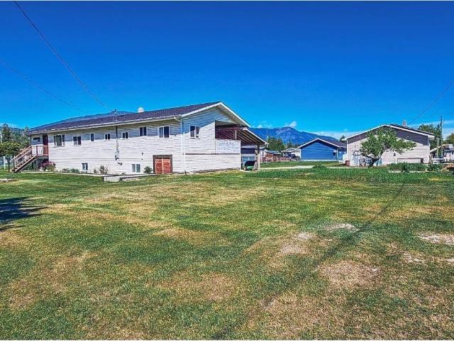 House for sale in Canal Flats, British Columbia
