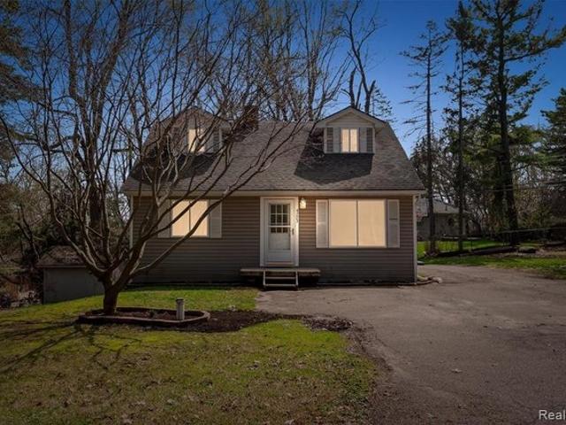 House for sale in Ortonville, Michigan