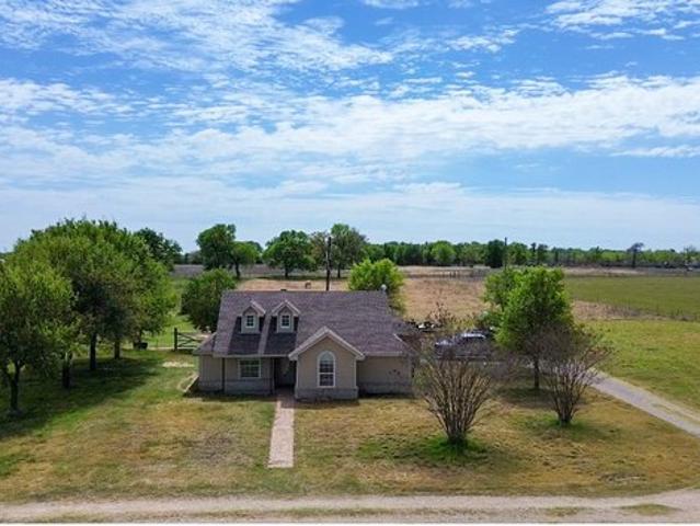 House for sale in Aquilla, Texas