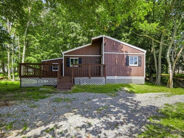 House for sale in Dingmans Ferry, Pennsylvania