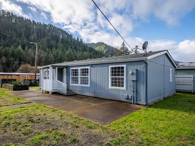 House for sale in Oregonia