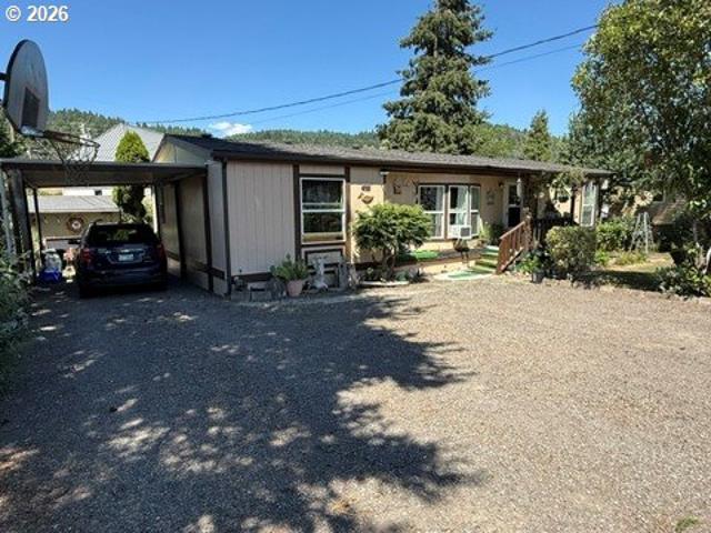 House for sale in Oregonia