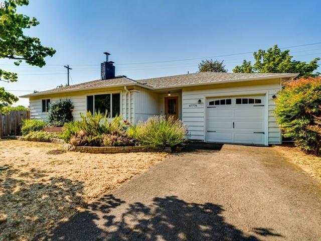 House for sale in Oregonia