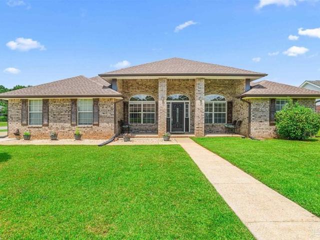 House for sale in Pace, Florida