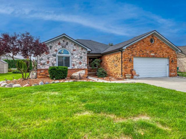 House for sale in Shenandoah Estates, Macomb Township