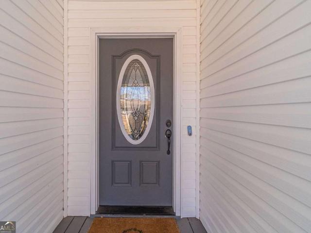 House for sale in Flowery Branch, Georgia