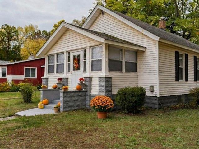 House for sale in Allegan, Allegan County