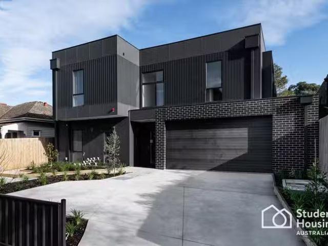 Apartment for rent in Burwood
