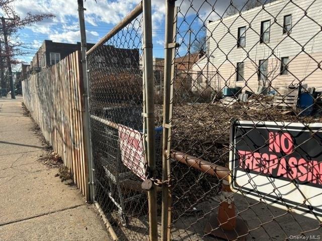 Land for sale in Arverne, New York