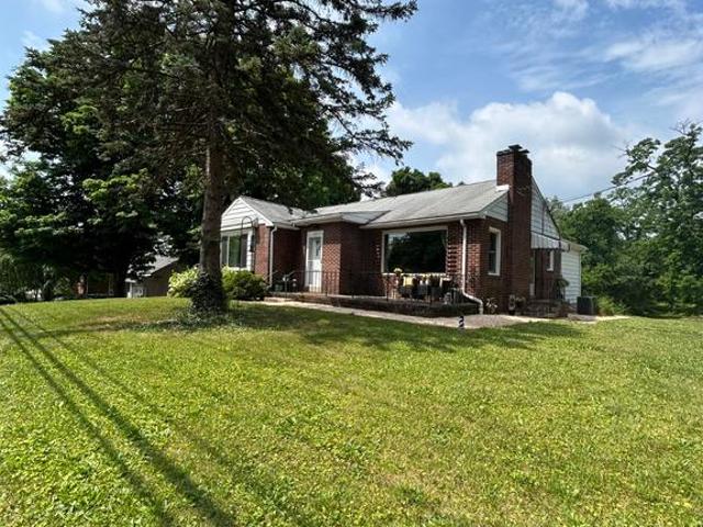 House for sale in Etters, Pennsylvania