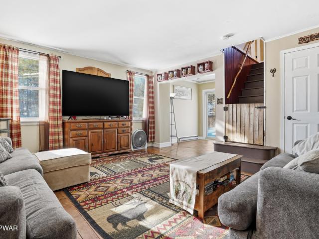 House for sale in Lakeville, Pennsylvania