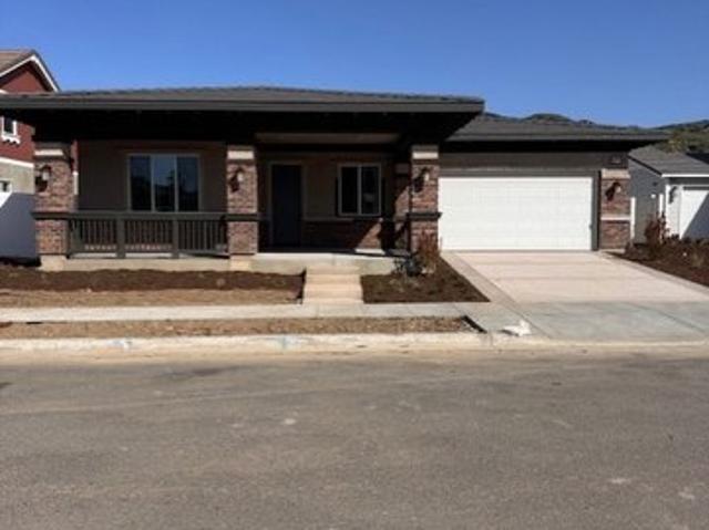 House for sale in Fillmore, California