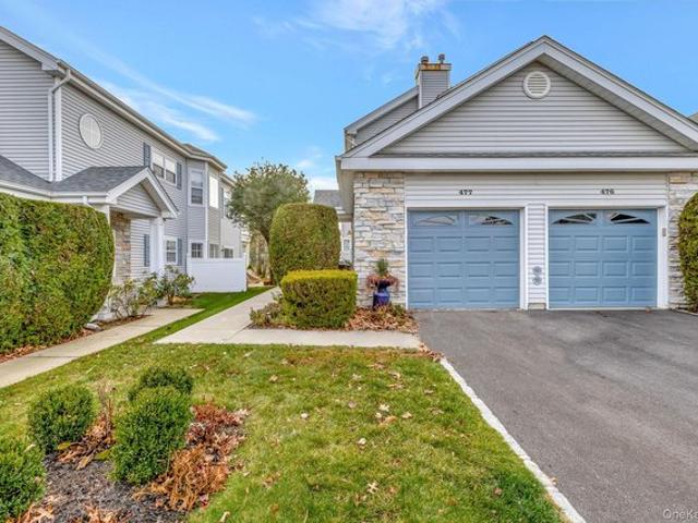 Condo for sale in Centereach, New York