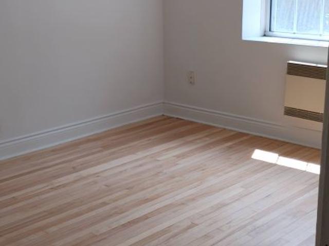 Apartment for rent in St. Leonard's, Quebec