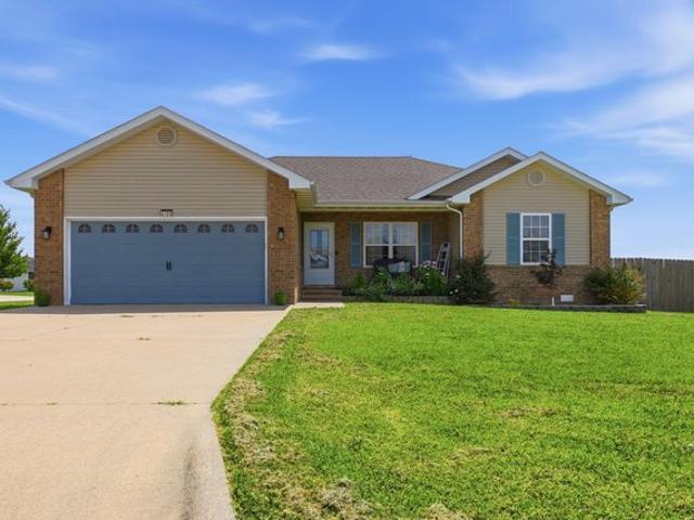 House for sale in Bolivar, Missouri
