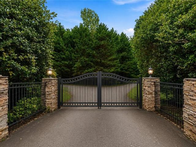 House for sale in Cobb, Georgia