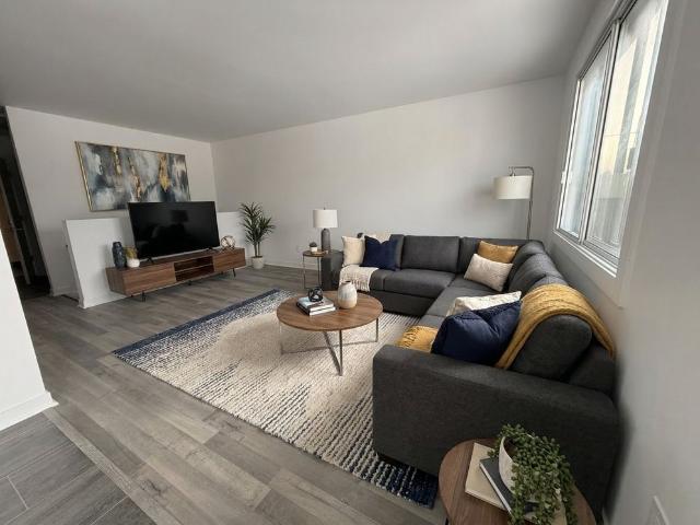 Apartment for rent in Dollard-des-ormeaux, Quebec
