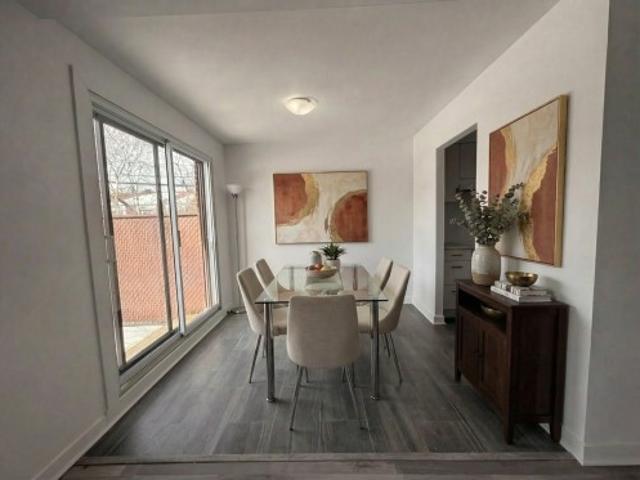 House for rent in Dollard-des-Ormeaux, Montréal (région administrative)