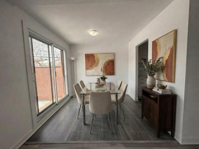 House for rent in Dollard-des-ormeaux, Quebec