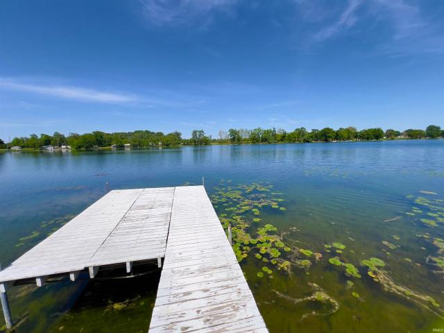 House for sale in Leesburg, Indiana