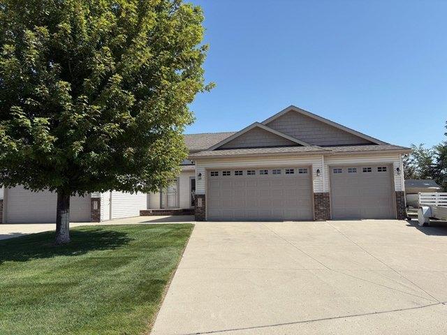 House for sale in Osgood, Fargo