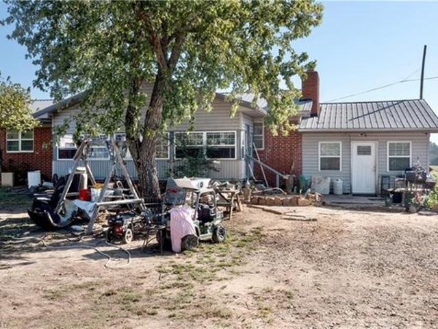 House for sale in Muldrow, Sequoyah County
