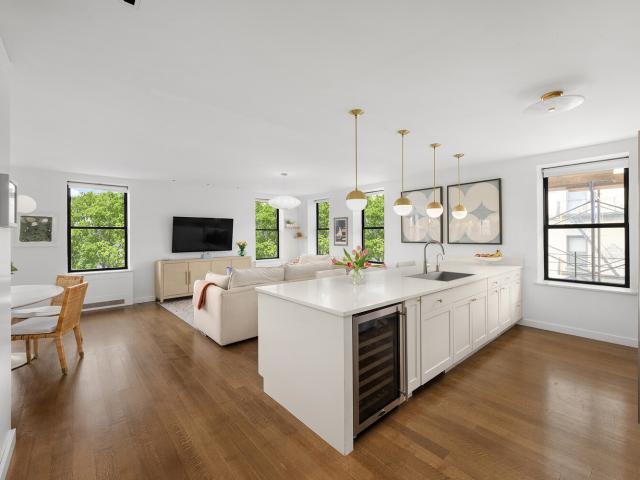 Condo for sale in Arverne, New York