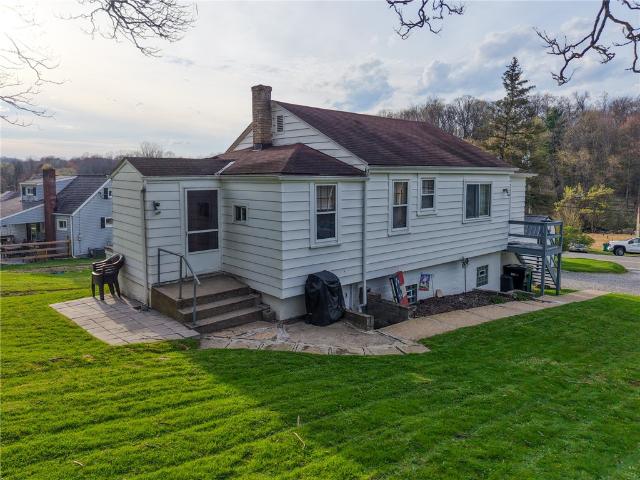 House for sale in Indianola, Pennsylvania