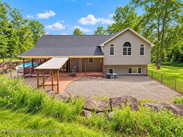 House for sale in Roberts Hill, Town of New Baltimore