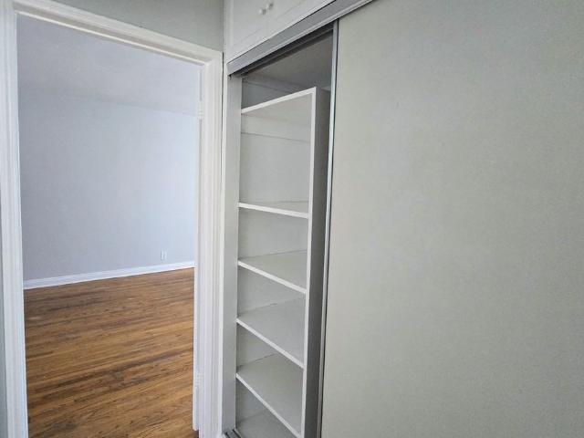 Apartment for rent in Canoga Park, California