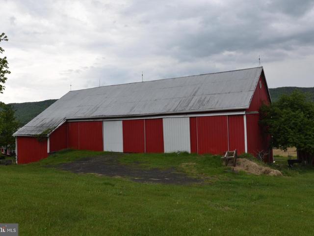House for sale in Mc Connellsburg, Pennsylvania