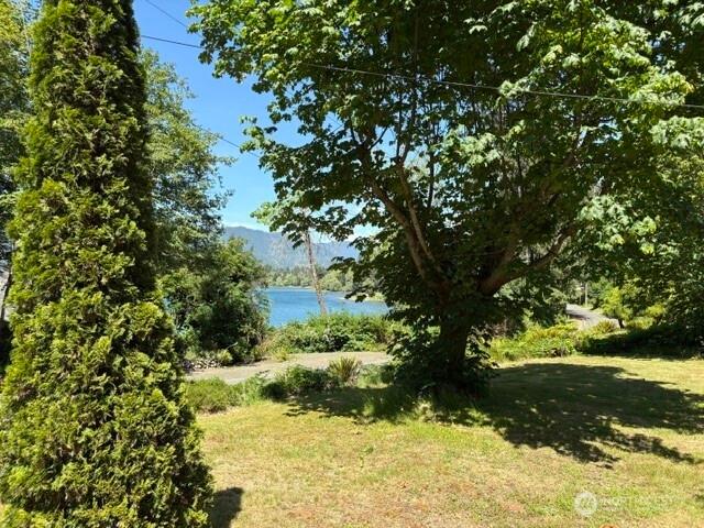 House for sale in Quinault, Washington