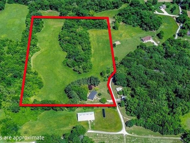 House for sale in Batchtown, Illinois