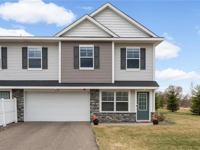 Townhouse for sale in Woodbury, Minnesota