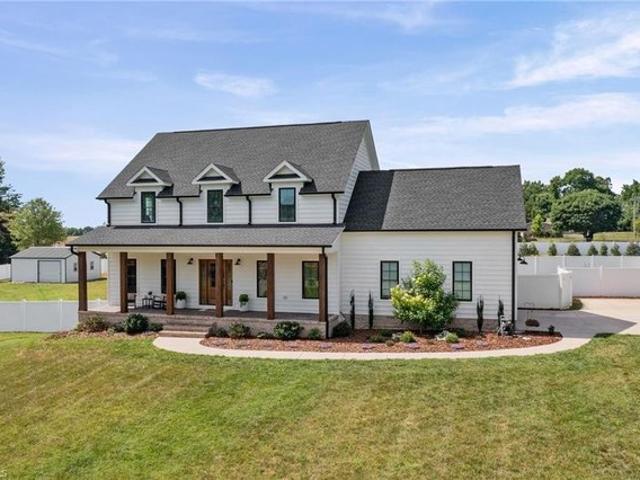 House for sale in Clemmons, North Carolina