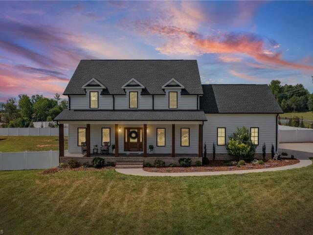 House for sale in Clemmons, North Carolina
