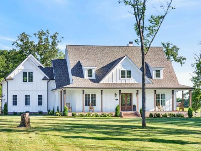 House for sale in Spring Hill, Middle Tennessee