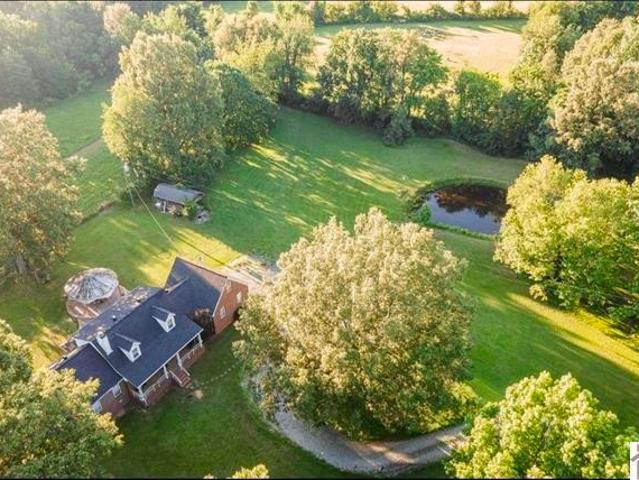 House for sale in Mayfield, Kentucky