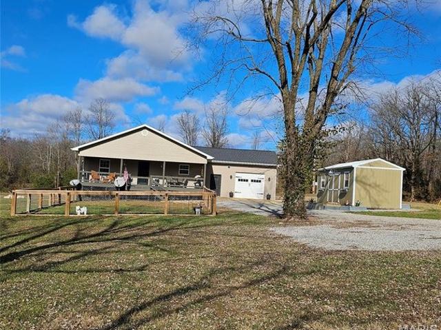 House for sale in Doniphan, Missouri