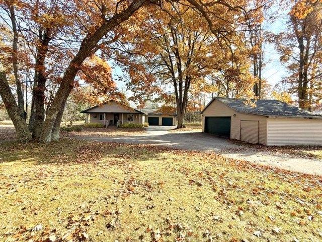 House for sale in Oscoda, Oscoda Township