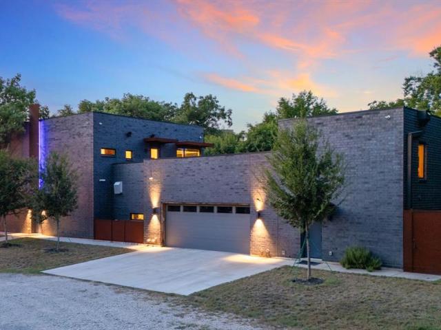 House for sale in Dallas, Texas
