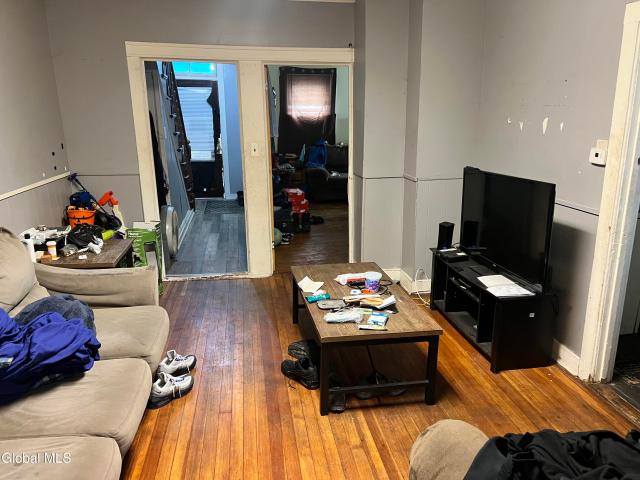 House for sale in West Hill, City of Albany