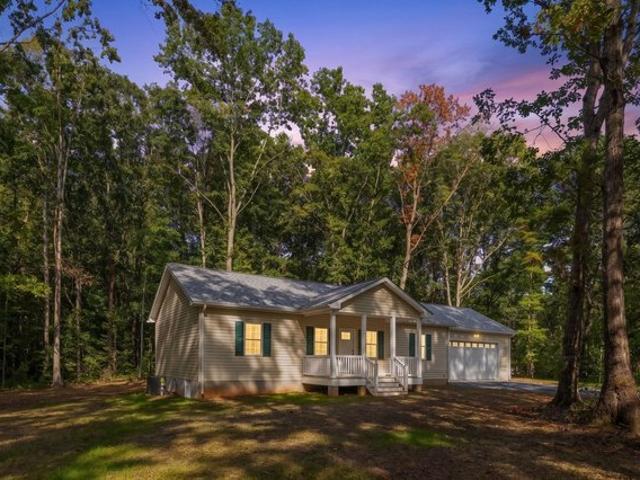 House for sale in Louisa, Louisa County