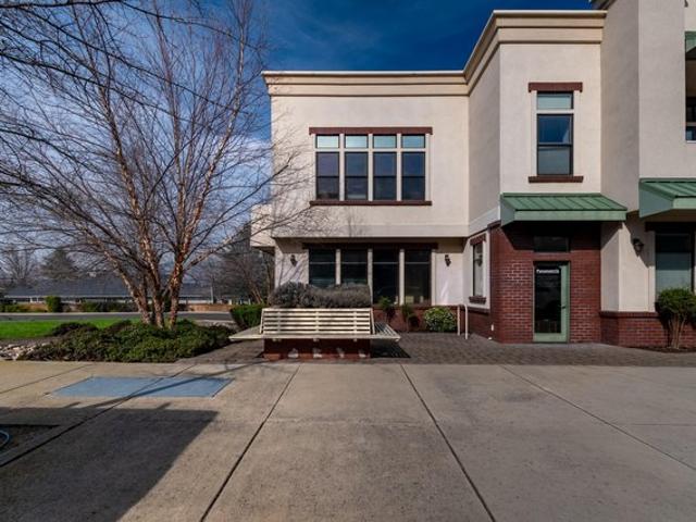 Condo for sale in Oregonia
