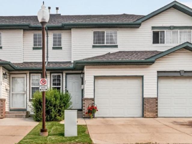 Townhouse for sale in Wedgewood, Alberta