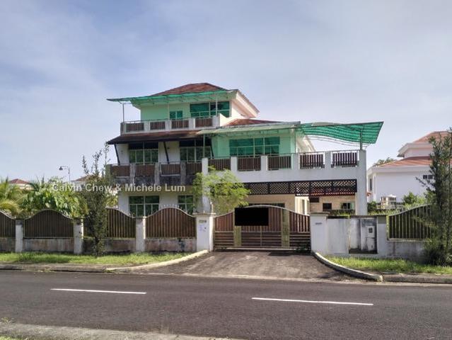 Bungalow for sale in Tawau Division, Sabah