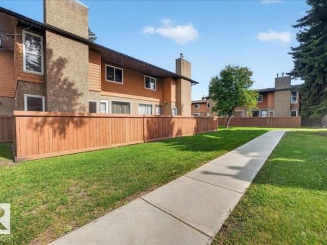 Townhouse for sale in Wedgewood, Alberta