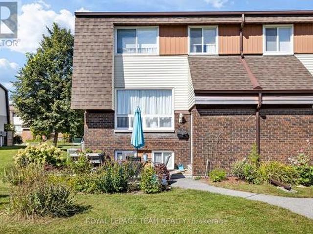 Townhouse for sale in Knoxdale-Merivale, Ottawa